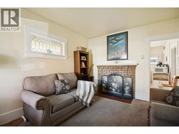 Vancouver, BC V5L2X2,2258 KITCHENER STREET