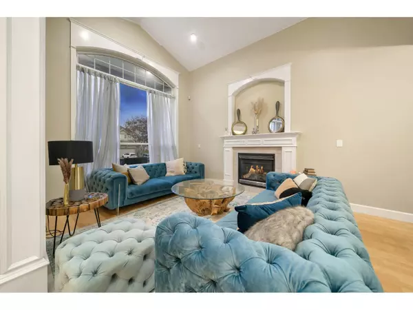 Surrey, BC V3S0X6,14958 67A AVENUE