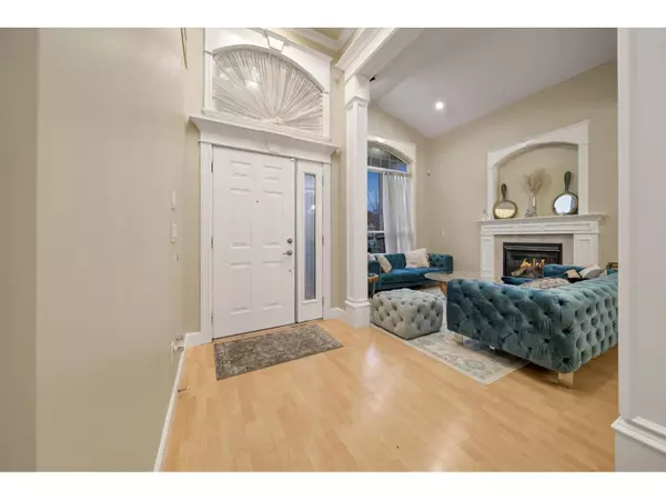 Surrey, BC V3S0X6,14958 67A AVENUE