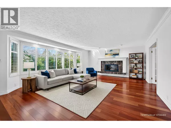 Delta, BC V4M2K3,906 PACIFIC DRIVE