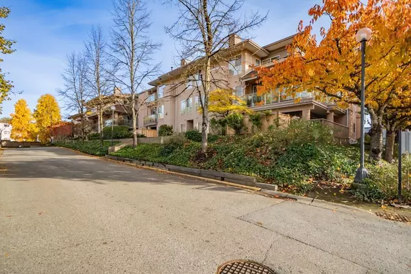 14993 101A AVE #209, Surrey, BC V3R0T1