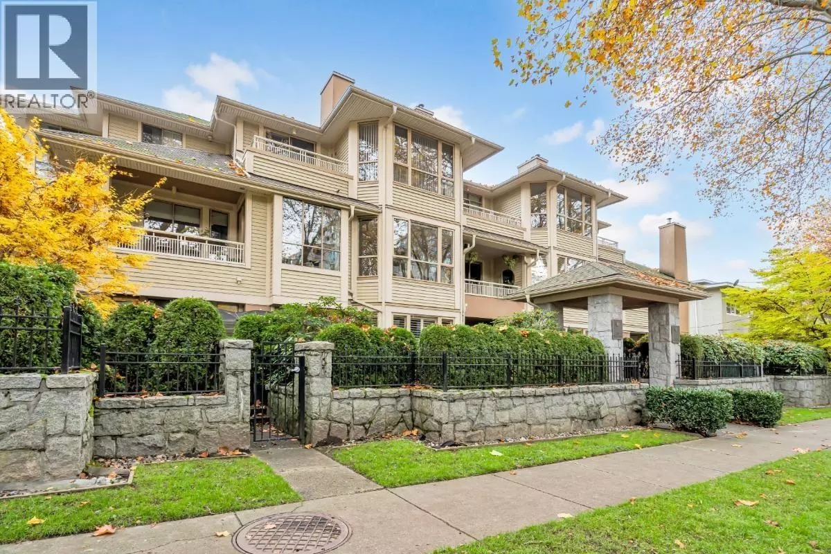 Vancouver, BC V6R1Z2,3755 West 8TH AVE #309