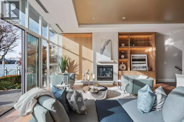 Vancouver, BC V6Z0A6,1576 HOMER MEWS