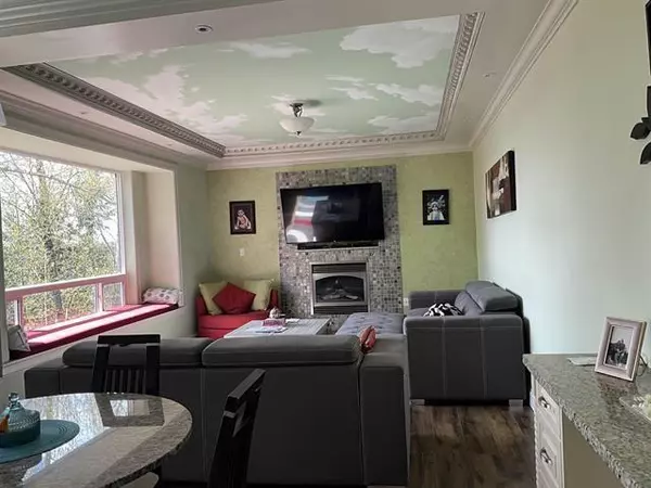 Abbotsford, BC V2T0A4,30914 UPPER MACLURE ROAD