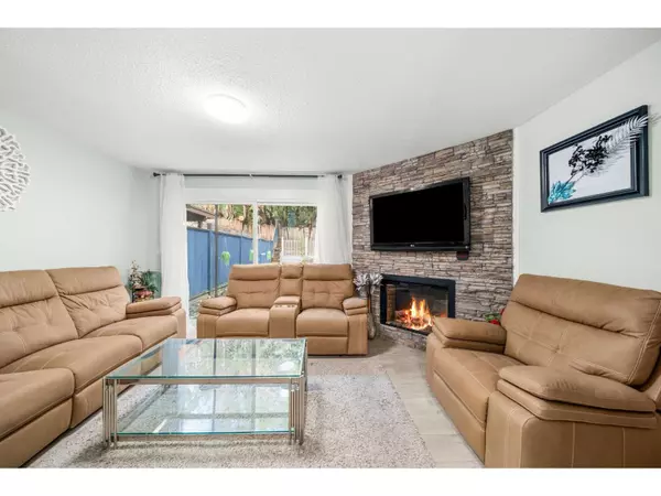 Abbotsford, BC V2S7J3,2725 SANDON DRIVE