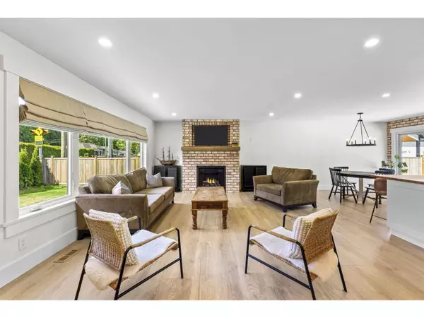 Langley, BC V2Z1B9,24633 56 AVENUE