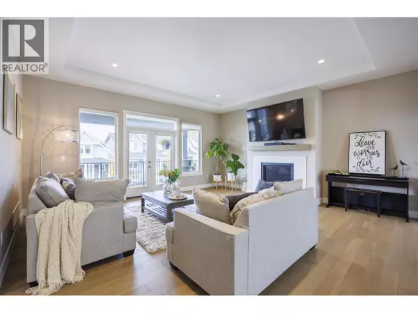 Coquitlam, BC V3E0N5,1441 NYSTROM COURT