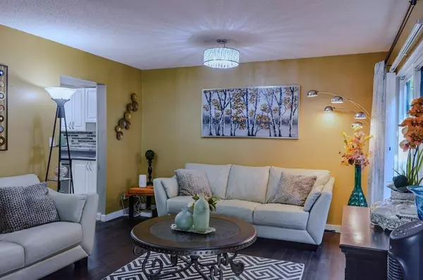 Surrey, BC V3W7E6,13880 74 AVE #125