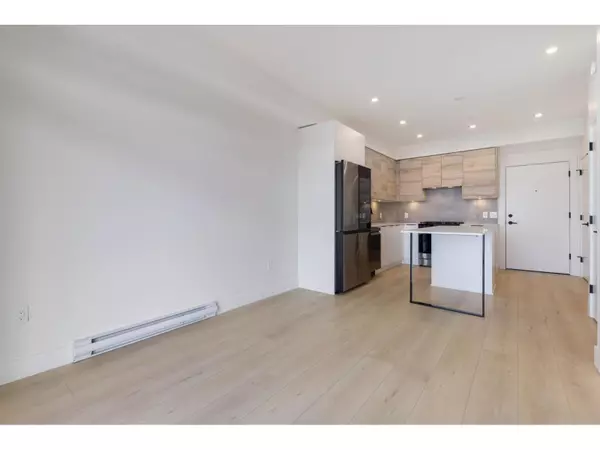 Abbotsford, BC V2T0C5,30490 CARDINAL #303