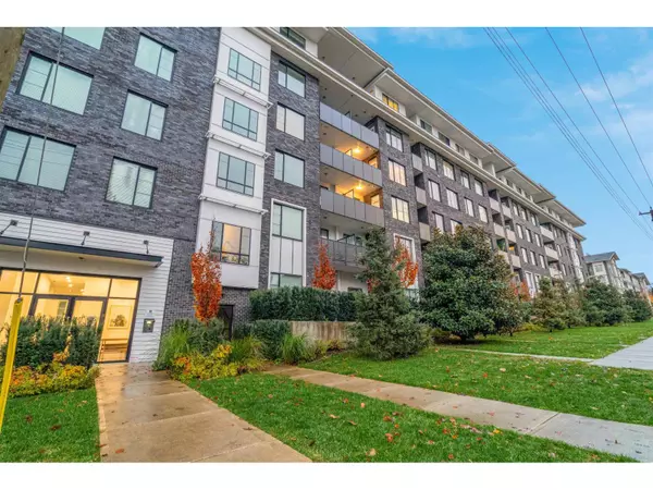 13623 81A AVE #407, Surrey, BC V3W3N7