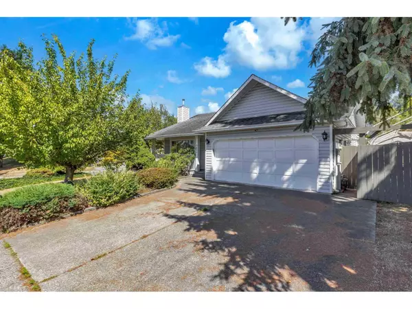 Abbotsford, BC V3G1H8,3826 OLD CLAYBURN ROAD