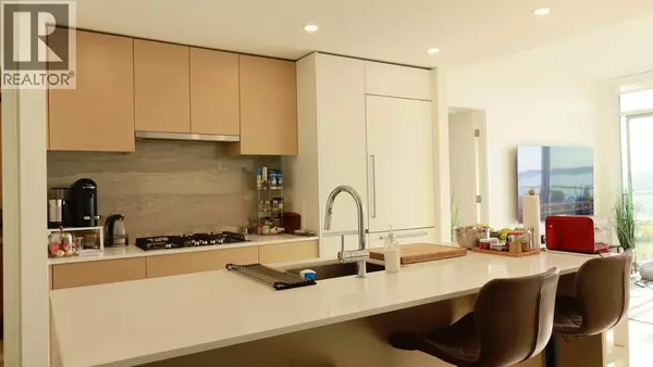 West Vancouver, BC V7P0E4,200 KLAHANIE CT #2205