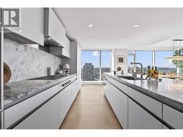 Vancouver, BC V6Z1C3,889 PACIFIC ST #2403