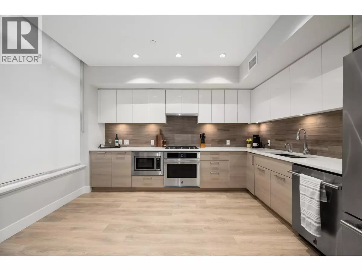 Vancouver, BC V5S0H1,3482 MARINE WAY