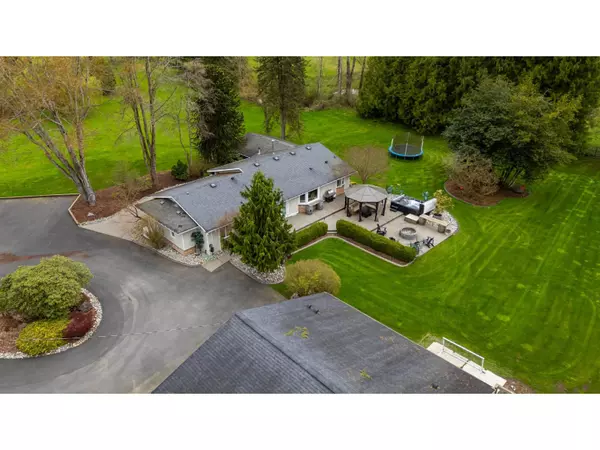 Abbotsford, BC V4X2C3,27720 JOANITA PLACE