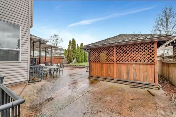 Surrey, BC V3S0X1,15039 69 AVENUE