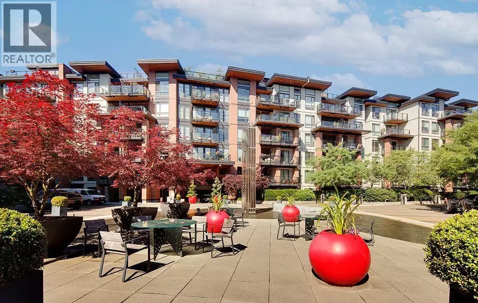 733 West 3RD ST #404, North Vancouver, BC V7M0C8