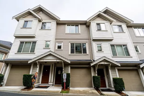 Surrey, BC V3S6X5,19097 64 AVE #8