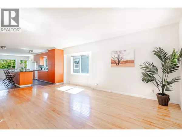 Vancouver, BC V6P1X7,866 W 59TH AVENUE