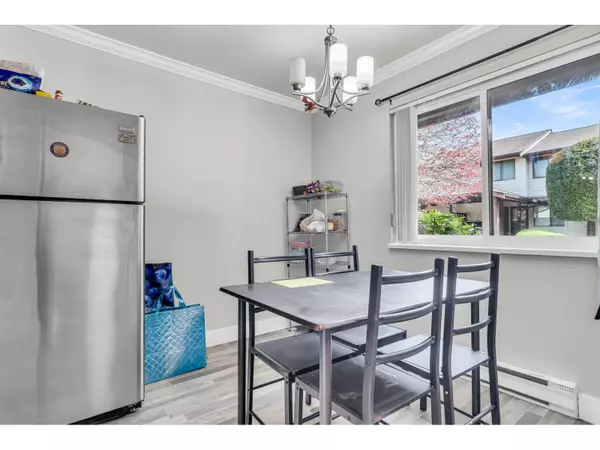 Surrey, BC V3W7E6,13880 74 AVE #86