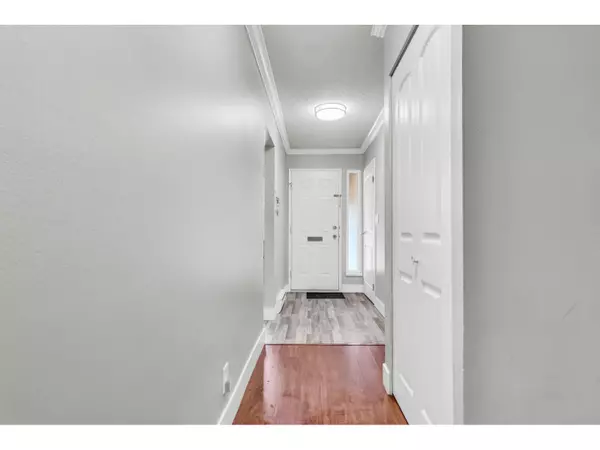 Surrey, BC V3W7E6,13880 74 AVE #86