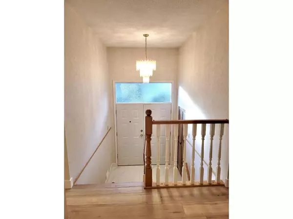 Delta, BC V4C4L5,7328 YORK CRESCENT