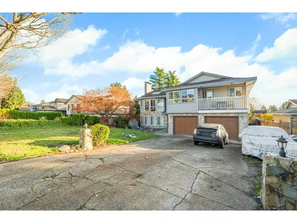 Surrey, BC V3S6A5,15104 85A AVENUE