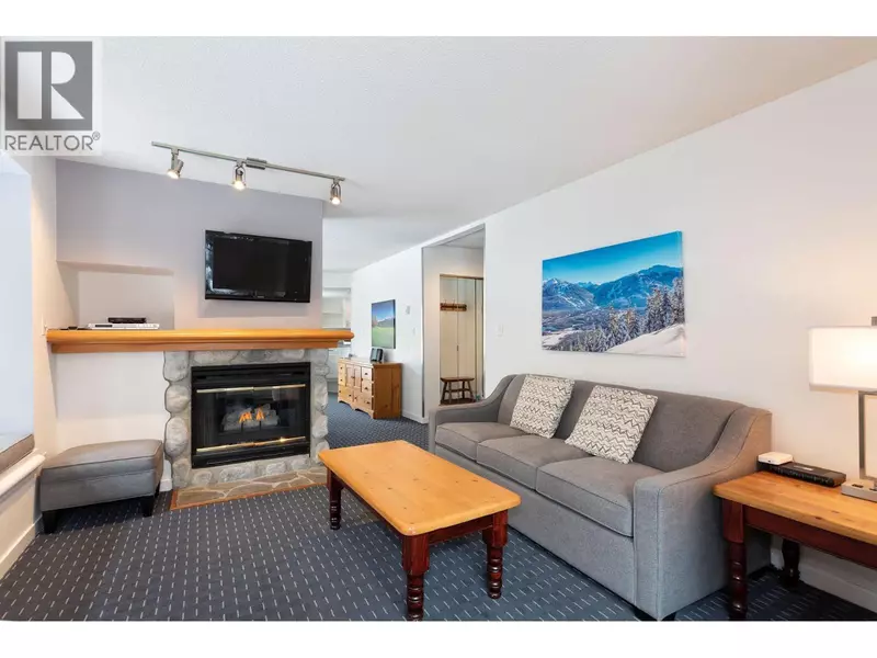 2050 LAKE PLACID(WEEK 51) RD #117, Whistler, BC V8E0B6