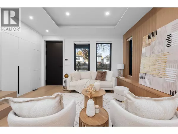 Vancouver, BC V5R3T3,4889 MOSS ST #2