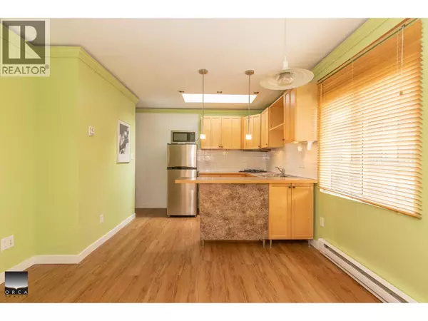 North Vancouver, BC V7H1M2,2752 BYRON ROAD