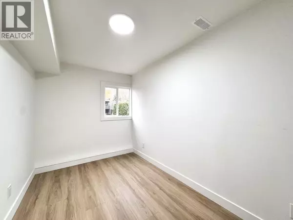 Delta, BC V4K2N6,4720 ASHBURY PL #Downstairs