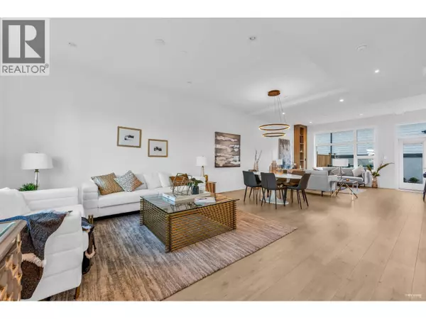 Maple Ridge, BC V4R2R5,13638 232 STREET