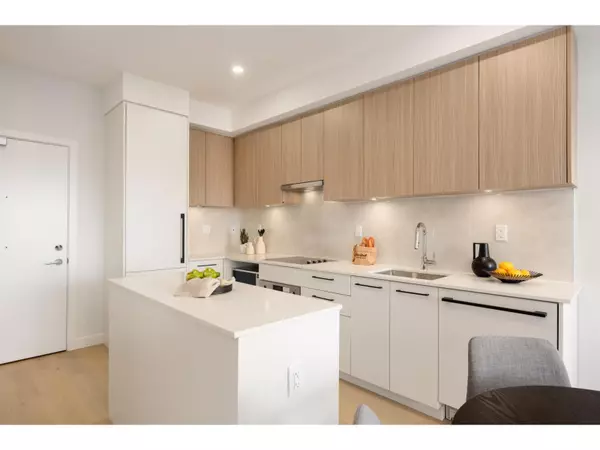 Langley, BC V3A2E6,5398 207 #315