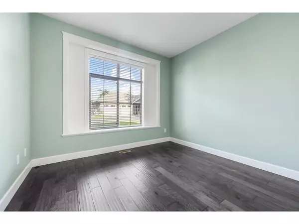 Chilliwack, BC V2R0S9,45900 SOUTH SUMAS RD #158