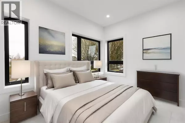 Vancouver, BC V5R4S6,2632 WARD STREET