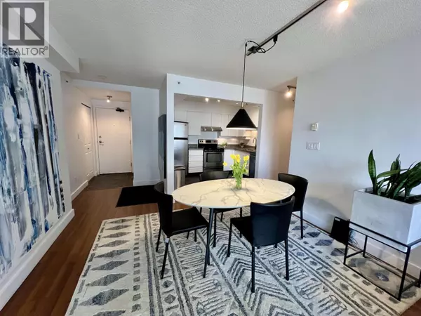 950 CAMBIE ST #807, Vancouver, BC V6B5X5