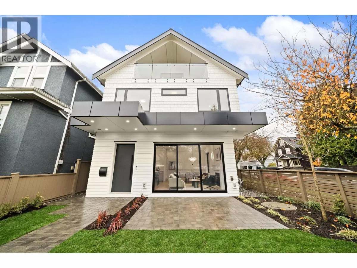 Vancouver, BC V5T2P1,1095 E 14TH AVENUE