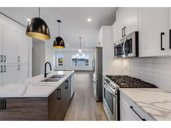 Abbotsford, BC V4X0C3,27640 LANTERN AVE #18