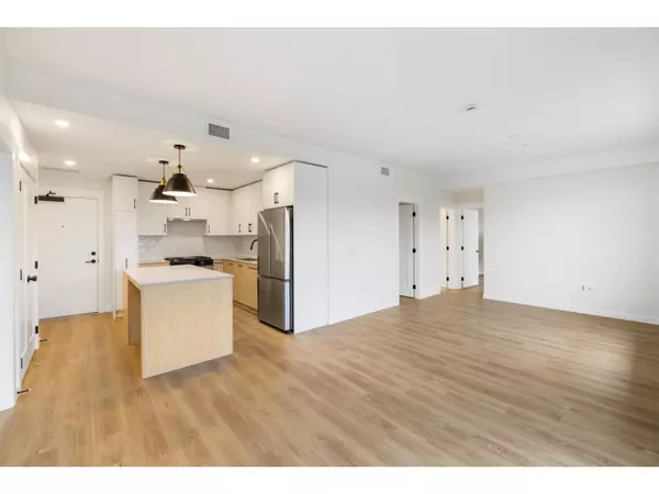 27218 ALDERGROVE TOWN CENTRE DR #601, Langley, BC V4W0E4