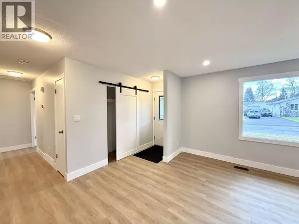 Prince George, BC V2N3H9,7836 PIEDMONT CRESCENT