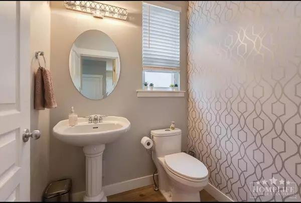 Surrey, BC V3S1Z1,6779 186 STREET