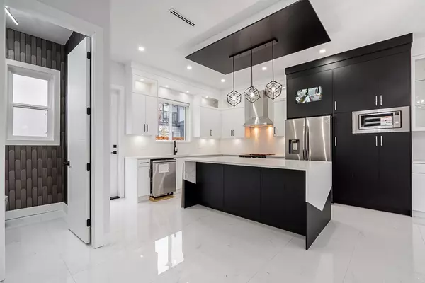 Surrey, BC V3Z9X5,16649 18A AVE #101