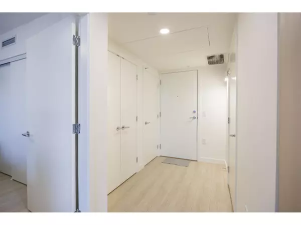 Surrey, BC V3T0X2,13675 107A AVE #1104