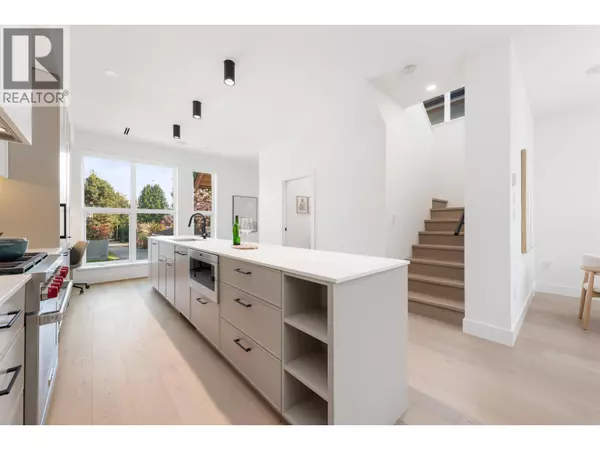 Vancouver, BC V6P1H9,1489 W 52ND AVENUE