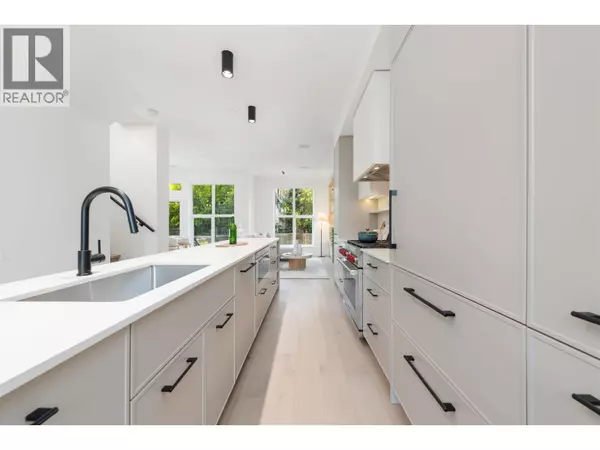 Vancouver, BC V6P1H9,1489 W 52ND AVENUE