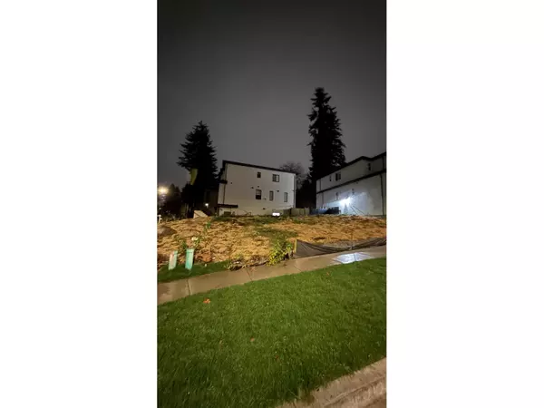 13858 115 AVENUE, Surrey, BC V3R2P3