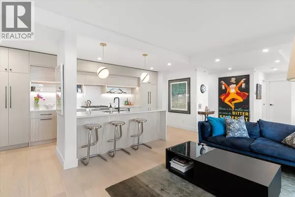 969 RICHARDS ST #3001, Vancouver, BC V6B1A8