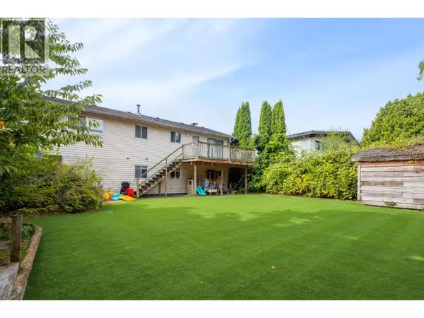 Richmond, BC V7C4K1,4851 MCLURE AVENUE