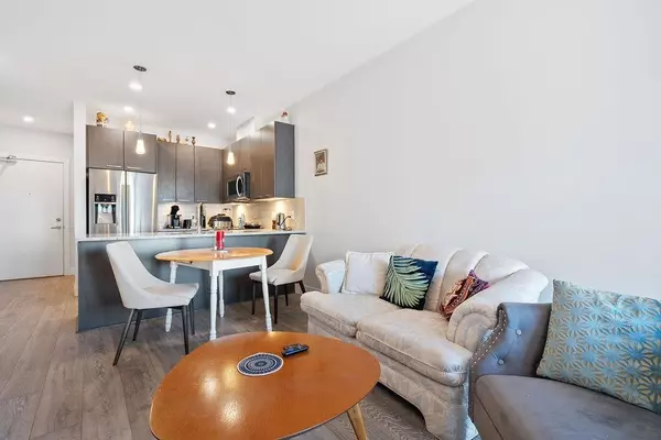 Langley, BC V3A0J8,20175 53 AVE #407