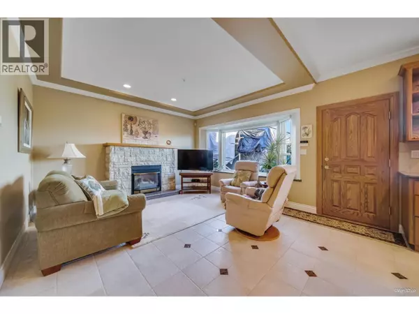 Vancouver, BC V5P1A2,1627 E 34TH AVENUE